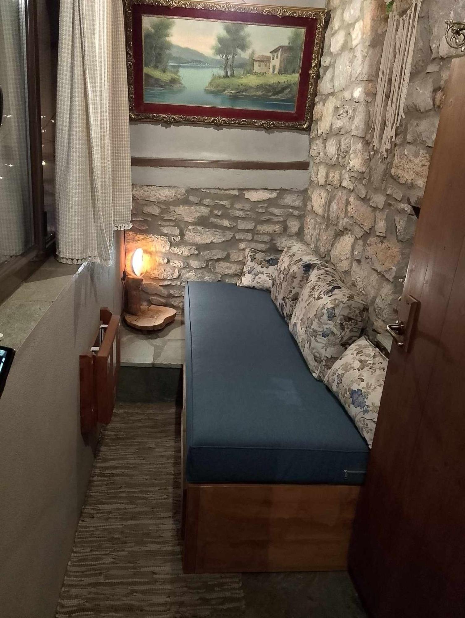Appartamento Αυθεντικό Πετρινο Στην Ναύπακτο Nafpaktos Esterno foto
